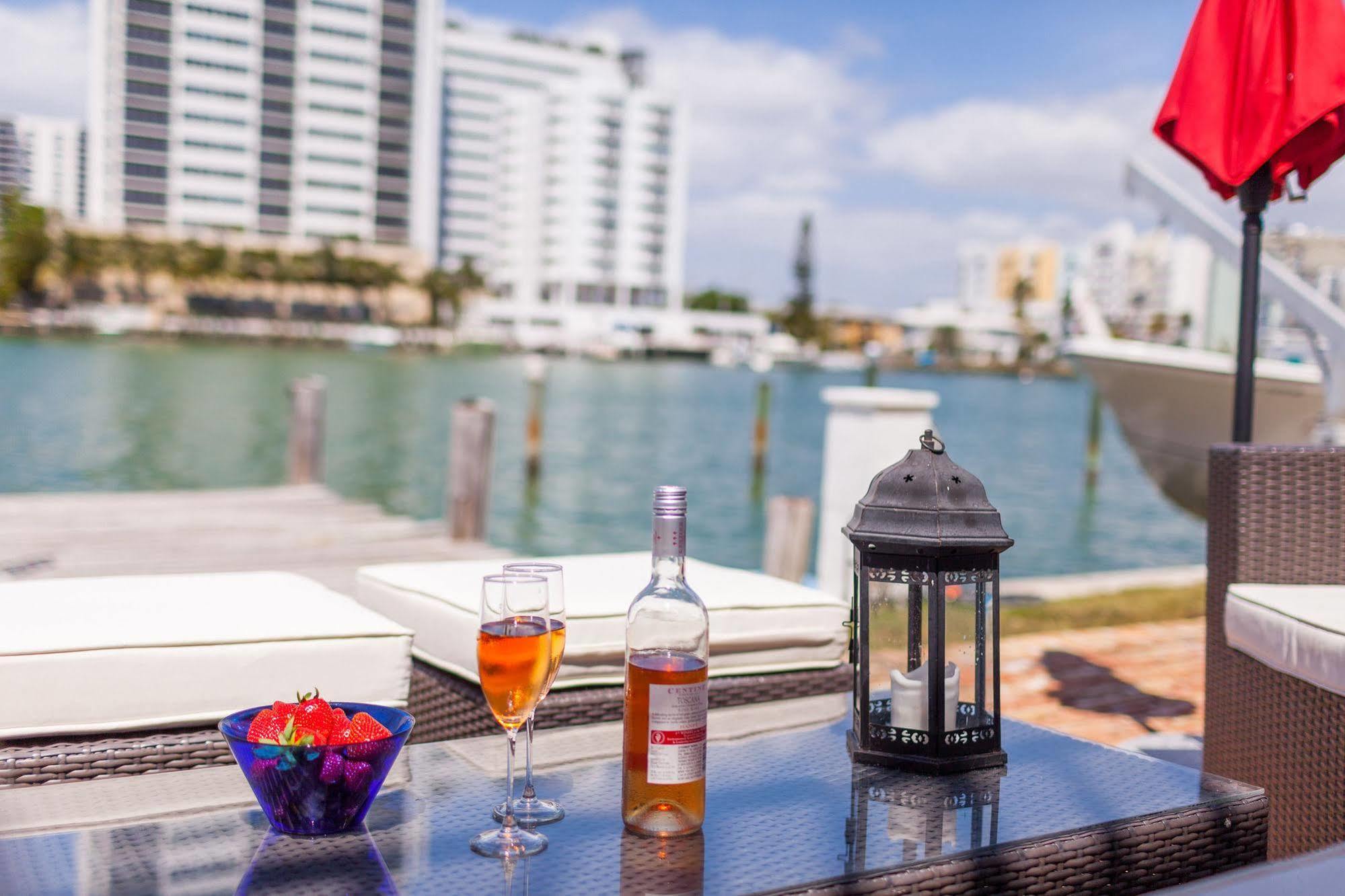Miami Whitehouse Apartments 노스베이빌리지 외부 사진
